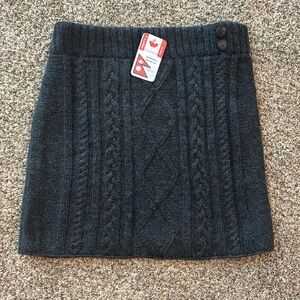 Laundromat Grace Wool Skirt in Graphite Size Large NWT